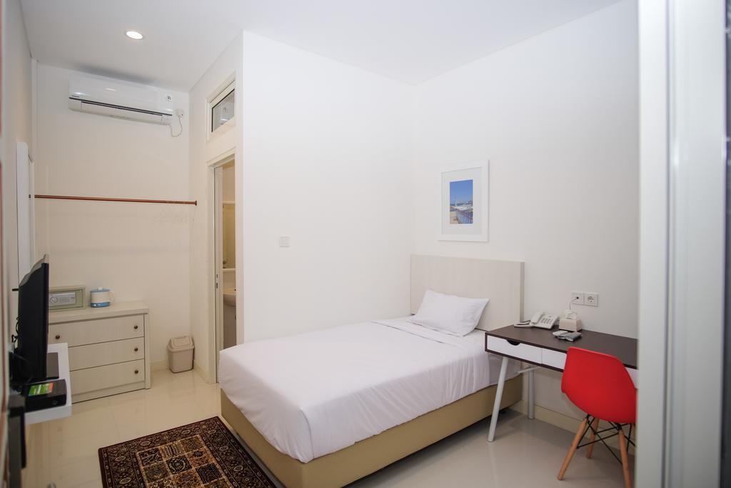Rumah Kertajaya Surabaya Exterior foto